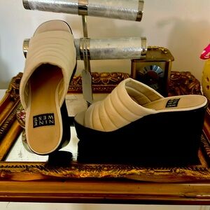 Nine West Women's Cream Slide Wedge Sandals